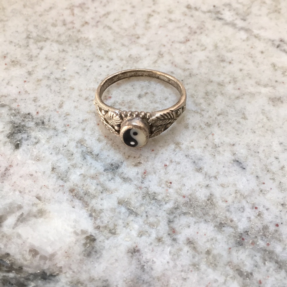 Yin Yang ☯️ Sterling Silver Leaf Ring